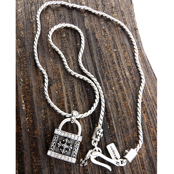 MENS STAINLESS STEEL METAL CHAIN NECKLACE - CRYSTAL LOCK PENDANT