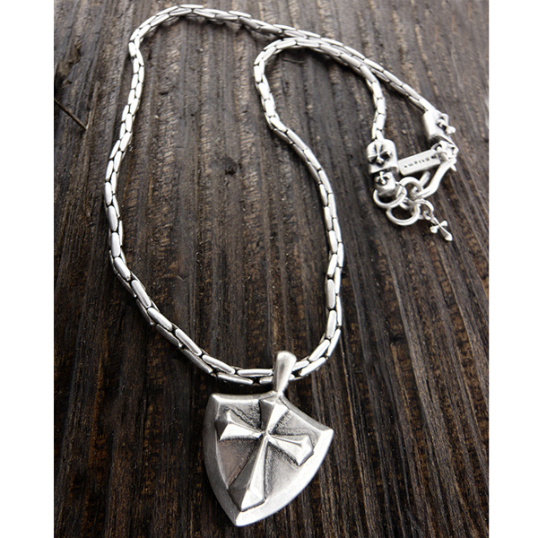 MENS STAINLESS STEEL METAL CHAIN NECKLACE - CROSS SHIELD PENDANT
