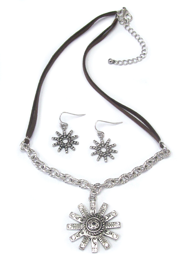 AZTEC FLOWER PENDANT AND LEATHERETTE CHAIN NECKLACE SET -western