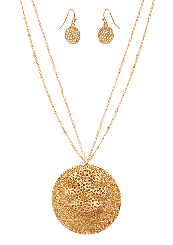 TEXTURED AND FILIGREE DOUBLE DISC PENDANT NECKLACE SET