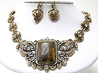 BOUTIQUE STYLE NATURAL STONE AND CRYSTAL DECO NECKALCE SET