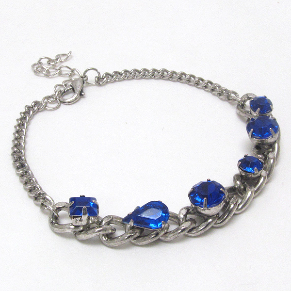 CRYSTAL ACCENT ON CHAIN BRACELET