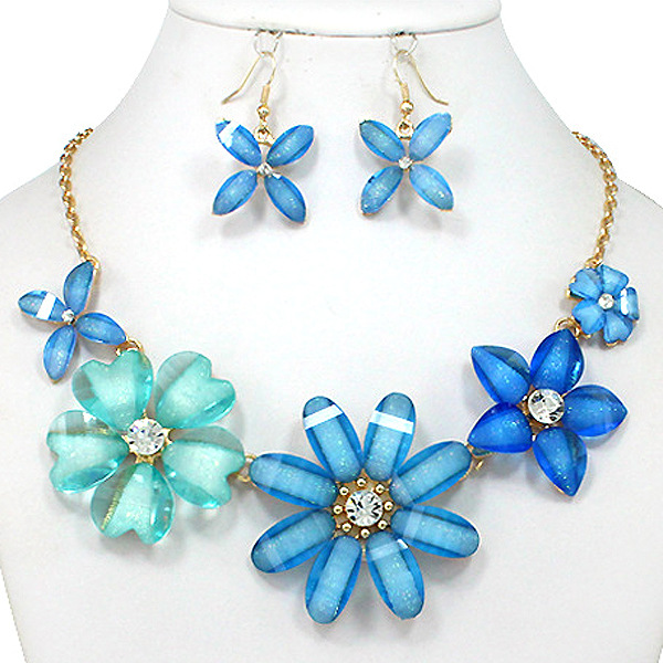 CRYSTAL CENTER AND GLASS PETAL MULTI FLOWER LINK STATEMENT NECKLACE EARRING SET