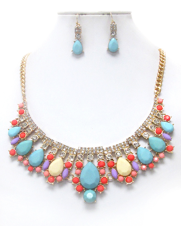 CRYSTAL AND TEARDROP ACRYLIC STONE MIX DROP NECKLACE EARRING SET