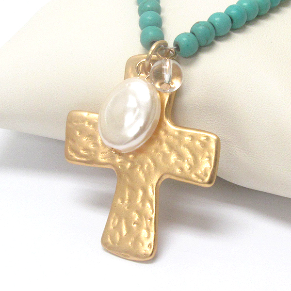 FRESH WATER PEARL AND HAMMERED CROSS AND TURQUOISE CHAIN NECKLACE
