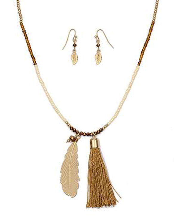BOHEMIAN STYLE TASSEL AND FEATHER LONG NECKLACE SET