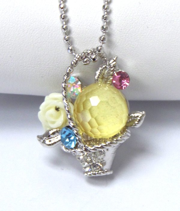 MADE IN KOREA WHITEGOLD PLATING CRYSTAL AND ACRYL FLOWER SETTING BUQUET PENDANT NECKLACE