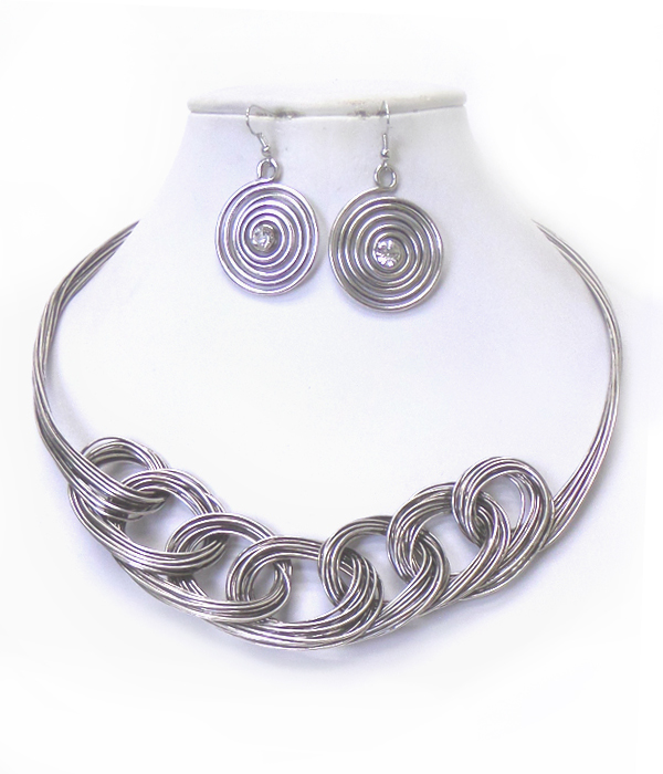 TWISTED WIRE CHOKER NECKLACE SET