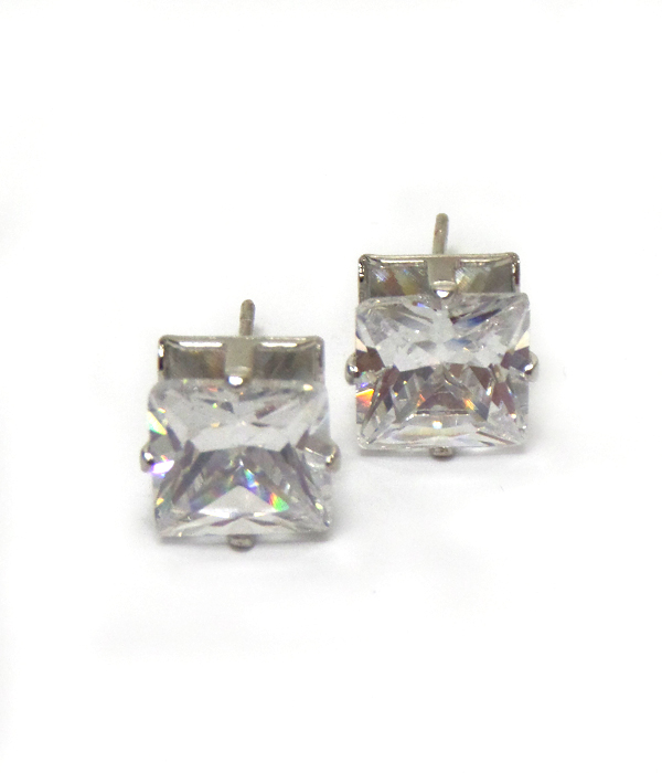 SQUARE CRY CUBIC STUD EARRINGS 