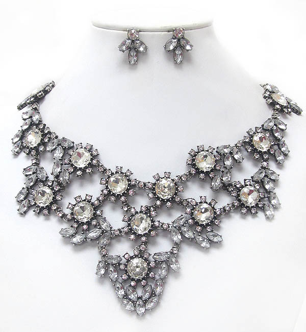 LUXURY LINE MULTI CRYSTAL DECO BOUTIQUE STYLE PARTY NECKLACE EARRING SET