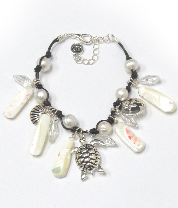 TURTLE AND PEARL BRACELET