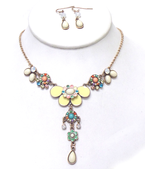 STONES AND BEADS WITH MULTI SHAPE FLOWER DROP NECKLACE SET 