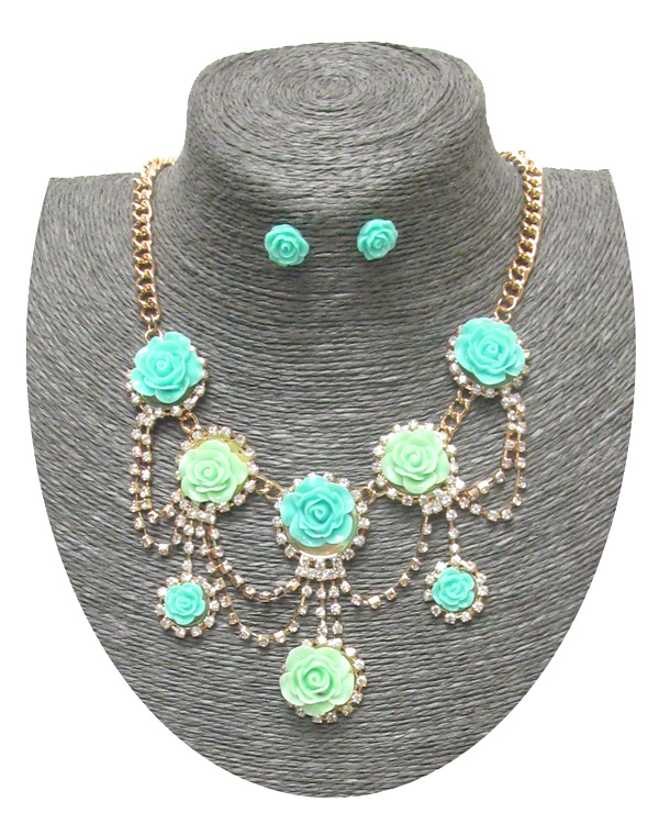 SPRING STATEMENT MULTI FLOWER AND RHINESTONE LAYER LINK NECKLACE SET