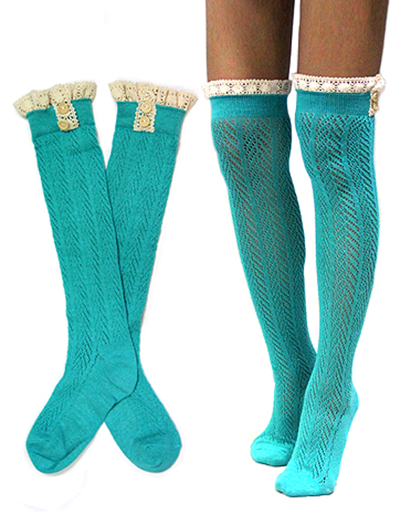 VINTAGE LACE AND BUTTON ACCENT LONG FASHION SOCKS