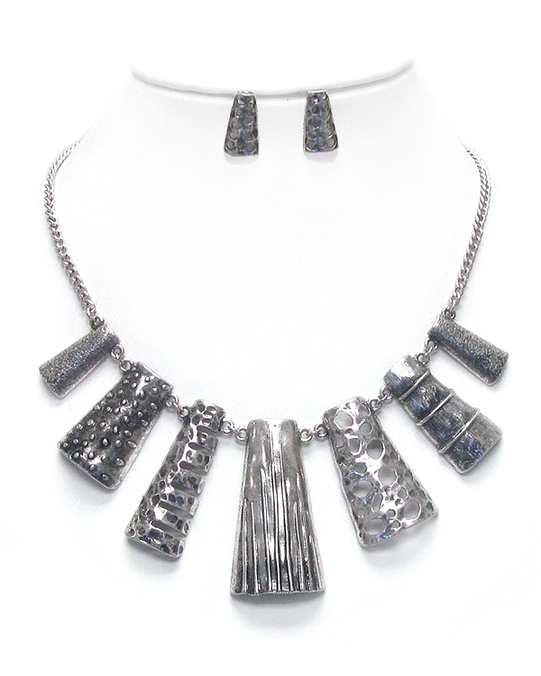 MULTI TEXTURED METAL BAR TRIBAL STYLE NECKLACE SET
