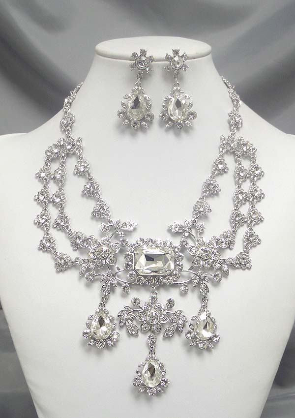 LUXURY CLASS VICTORIAN STYLE AND AUSTRIAN CRYSTAL AND FACET GLASS DROP PARTY STATEMENT NECKLACE EARRING SET