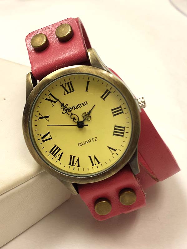 VINTAGE STYLE GENUINE LEATHER WRAP BAND WATCH
