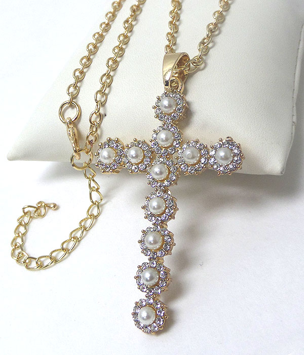 CRYSTAL AND PEARL CROSS PENDANT NECKLACE