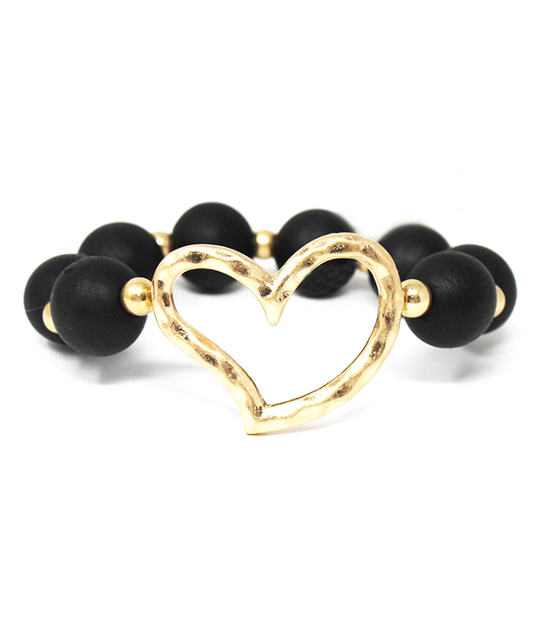 HAMMERED METAL HEART AND WOOD BALL BEAD STERTCH BRACELET