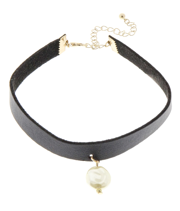 PEARL DROP SUEDE LEATHER CHOKER NECKLACE