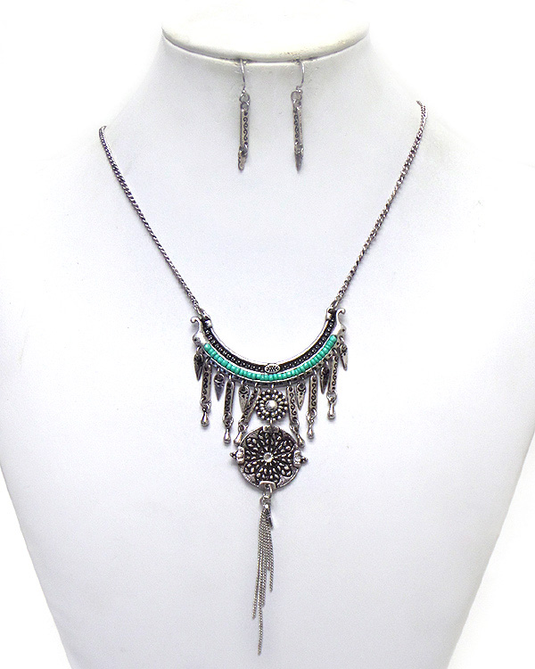 TRIBAL STYLE METAL DROP WITH TASSEL NECKLACE SET 