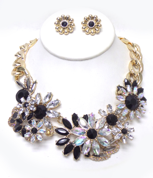 THICK BOLD CHAIN WITH CRYSTALS NECKLACE SET