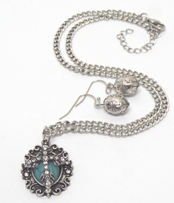 CROSS PENDANT WITH CRYSTALS NECKLACE SET