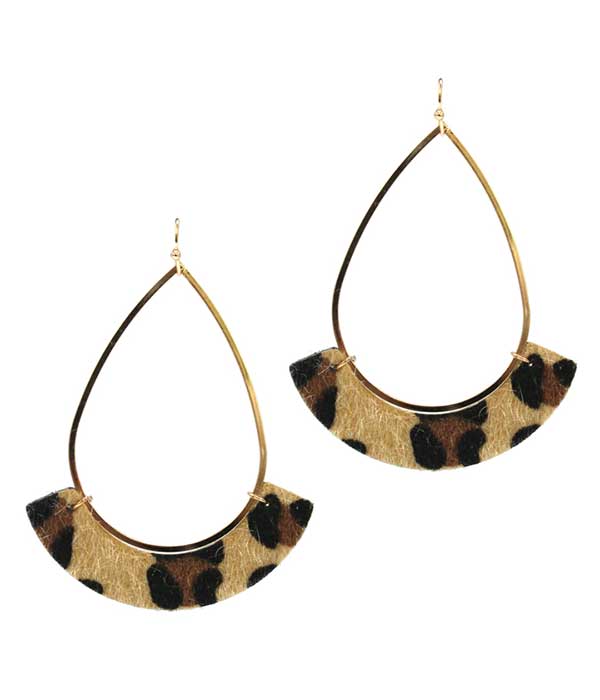 LEATHERETTE AND WIRE TEARDROP EARRING - ANIMAL PRINT