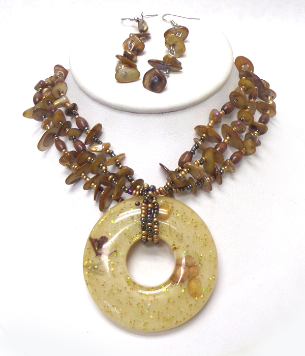 LARGE MURANO GLASS DONUT PENDANT MIXED CHIP STONE NECKLACE SET