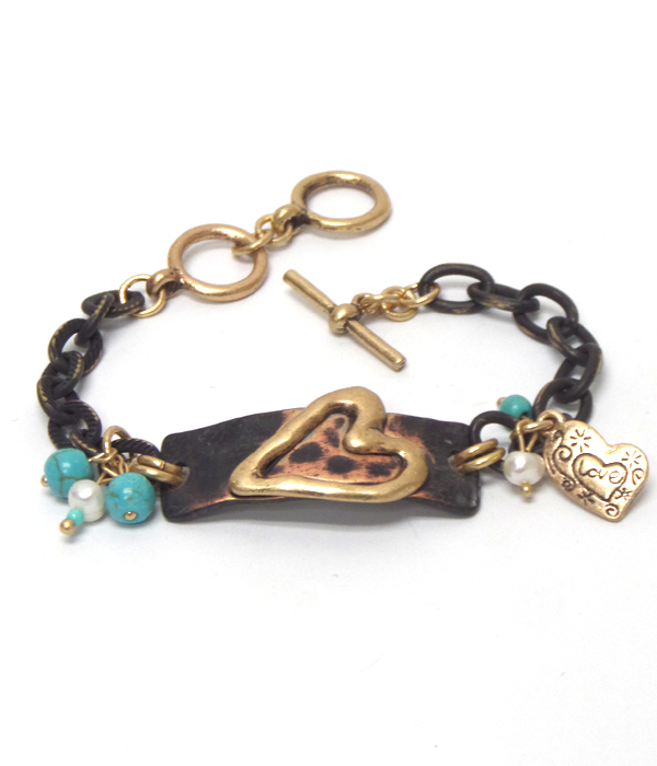 TEXTURED METAL WITH TURQUOISE STONE TOGGLE BRACELET
