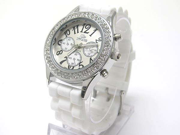 DOUBLE LINE CRYSTAL COLOR RUBBER BAND FASHION WATCH