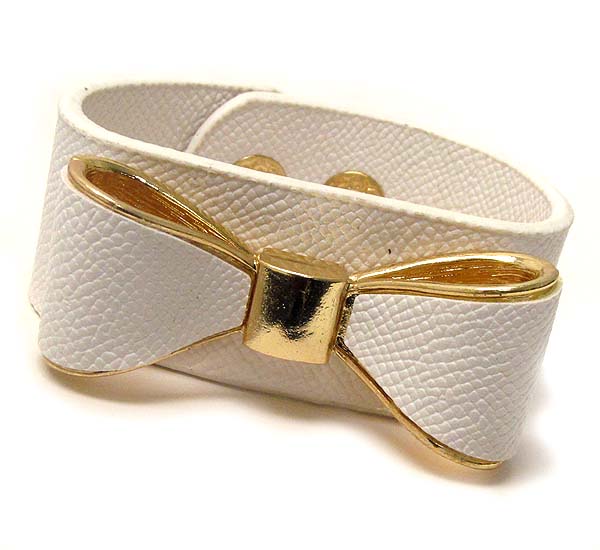 METAL LEATHER WITH RIBBON DESIGN BUTTON BRACELET