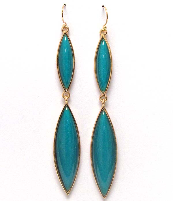 METAL TEXTERED WITH TWO GLASS ARROWWHEAD STONE DROP EARRING
