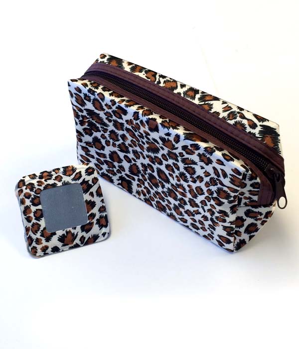 LEOPARD PRINT AND ZIPPER TOP COSMETIC POUCH AND HAND MIRROR SET