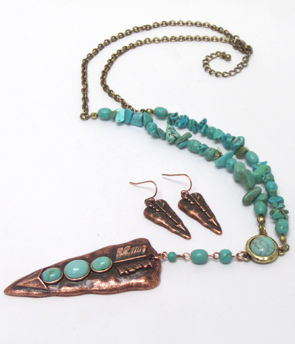 TRIBAL LOOK METAL ARROW PENDANT WITH TURQUOISE STONE NECKLACE SET