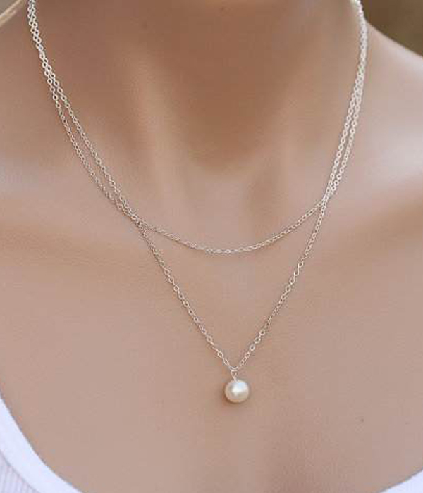 ETSY STYLE PEARL LAYERED NECKLACE?