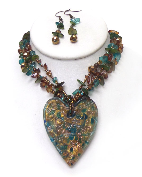 MURANO GLASS HEART AND CHIP STONE NECKLACE SET