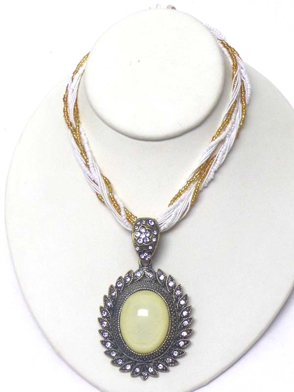 PUFFY OVAL STONE AND CRYSTAL EDGE PENDANT AND MULTI SEED BEAD CHAIN MIX NECKLACE