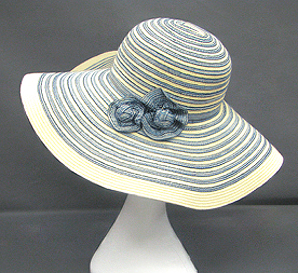 TWO-TONE ROSETTE HAT