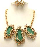 ARCHITECTURAL STYLE TEXTERED METAL CONECTTED OVAL GLASS STONE DROP CHAIN NECKLACE EARRING SET