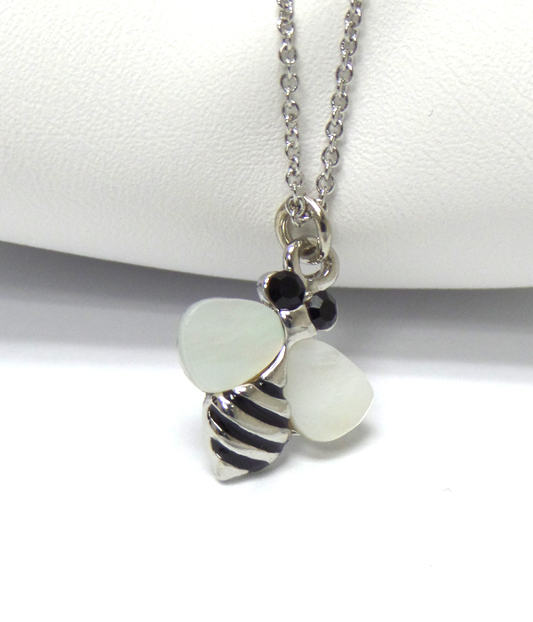 ELECTRO PLATING AND MOTHER OF PEARL BEE PENDANT NECKLACE