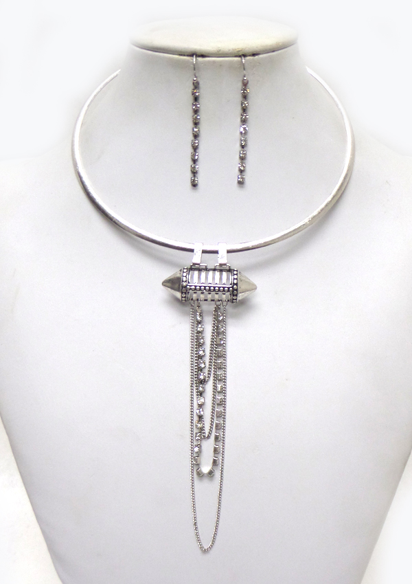 METAL CHOKER AND CRYSTAL AND HANGING CHAIN DROP NECKLACE SET