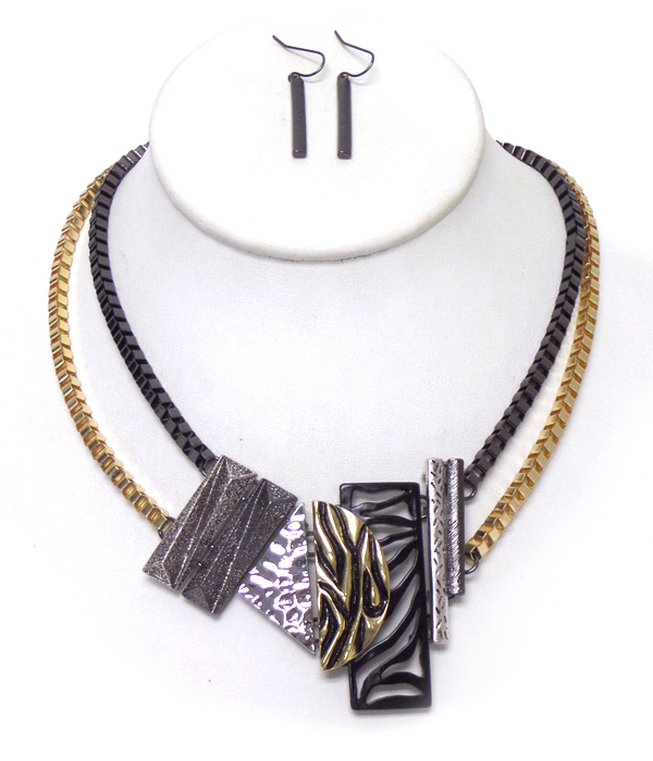 TWO LAYER SQUARE CHAIN WITH MULTI METAL SHAPES NECKLACE SET