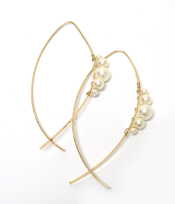 PEARL AND WIRE HOOP EARRING
