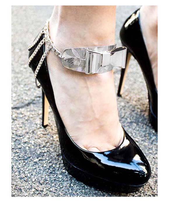 METAL BOW FRONT SHOE CHAIN