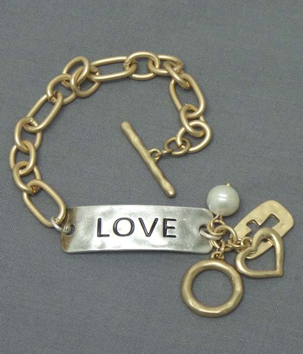 HAMMERED PLATE AND HEART CHARM TOGGLE BRACELET - LOVE -valentine