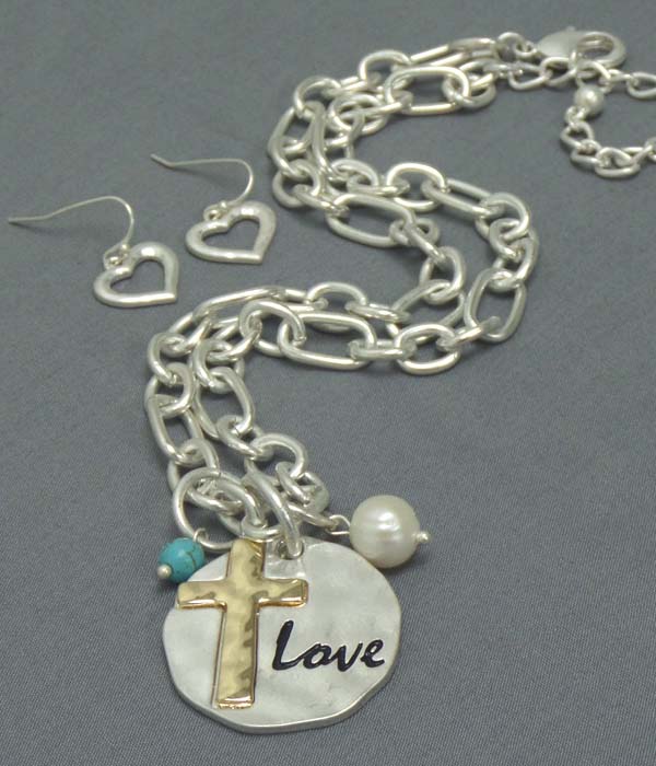 LOVE AND CROSS DISK PENDANT NECKLACE EARRING SET