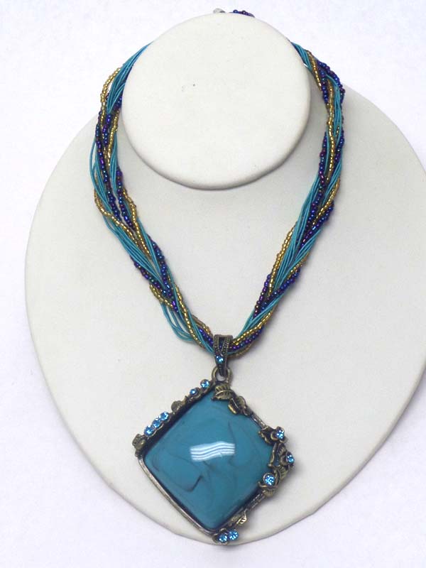 PUFFY STONE AND CRYSTAL EDGE PENDANT AND MULTI SEED BEAD CHAIN MIX NECKLACE