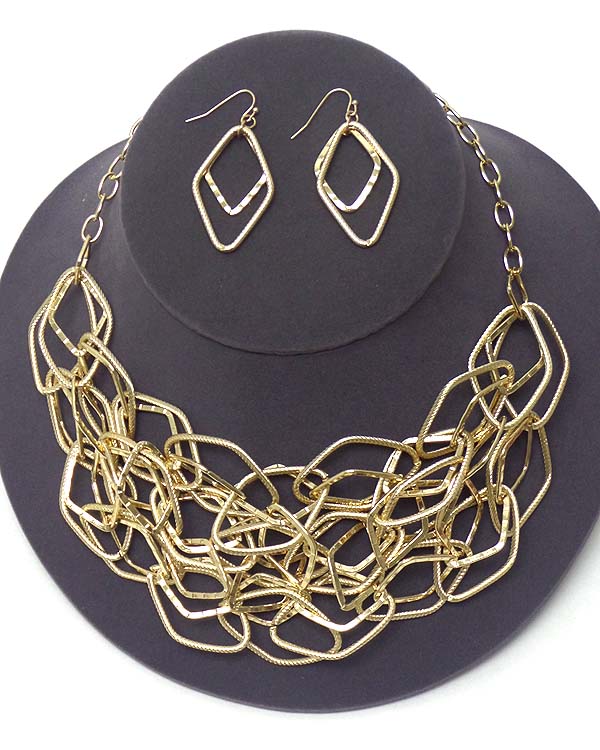 MULTI CHAIN MIX STATEMENT NECKLACE EARRING SET