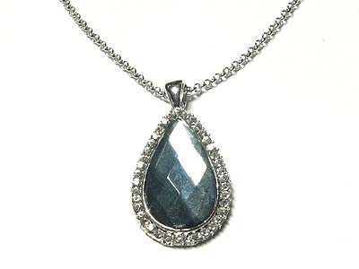 CRYSTAL CUBIC OVAL PENDANT NECKLACE